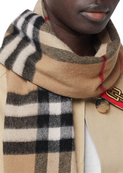 cashmere women's burberry scarf|burberry giant check cashmere scarf.